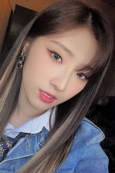 Cho HaSeul photo
