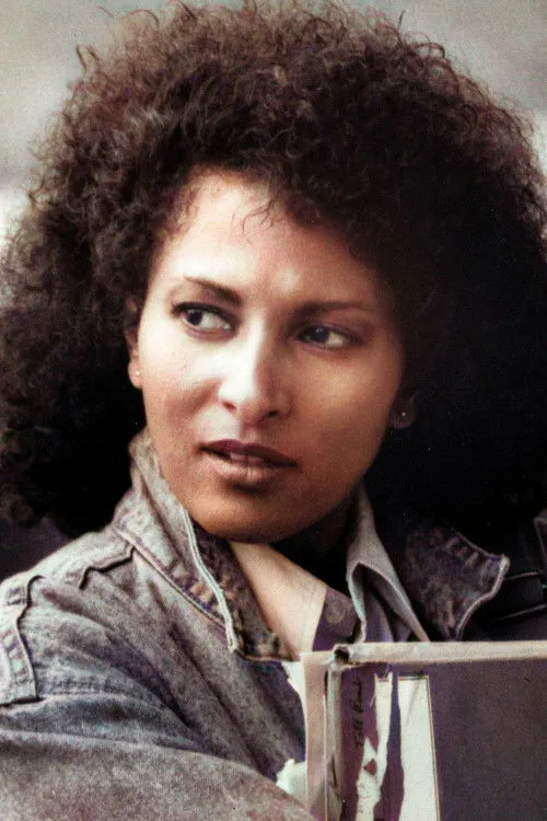 Pam Grier photo