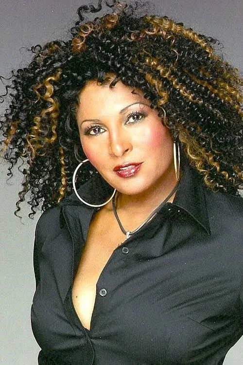 Pam Grier photo
