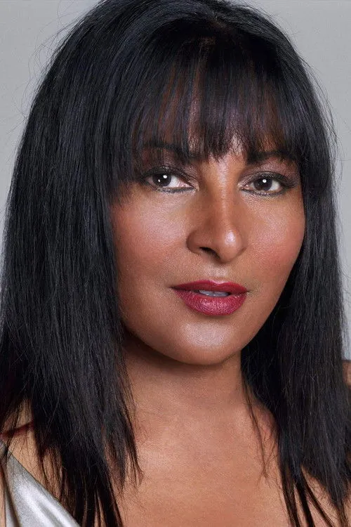 Pam Grier photo