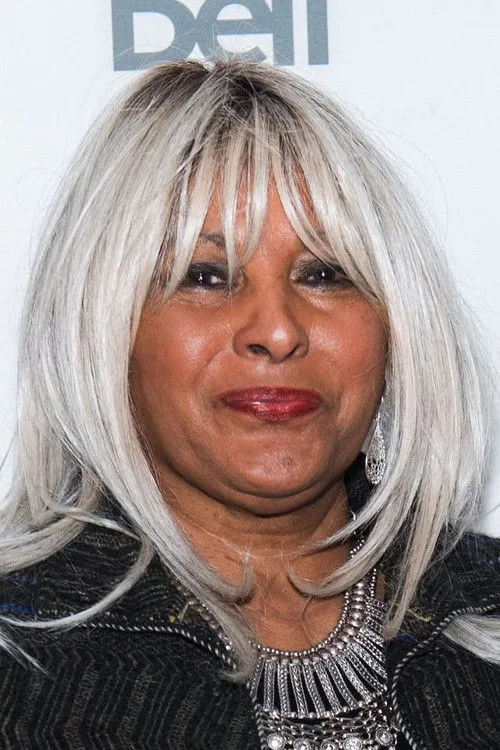 Pam Grier photo