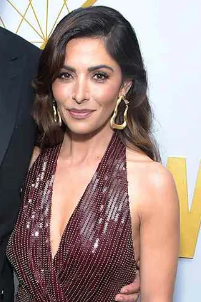 Sarah Shahi photo