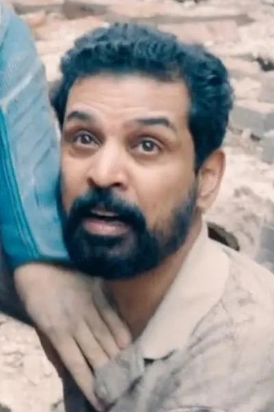 Dinesh Thyagarajan photo