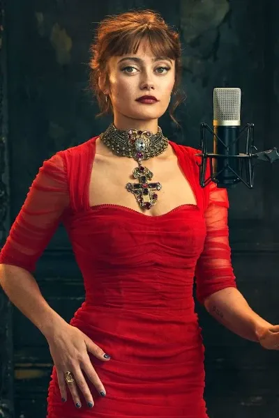Ella Purnell