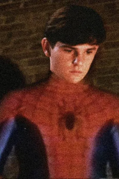 Henry Thomas photo
