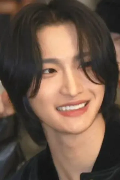 Seonghwa photo