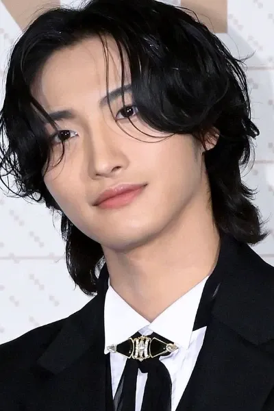 Seonghwa photo