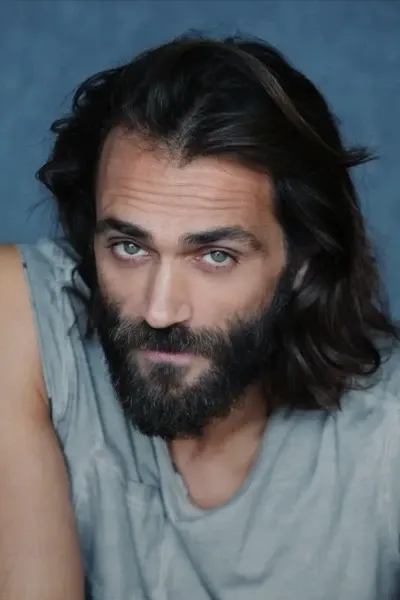 Theo Theodoridis photo