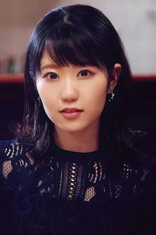 Nao Toyama photo