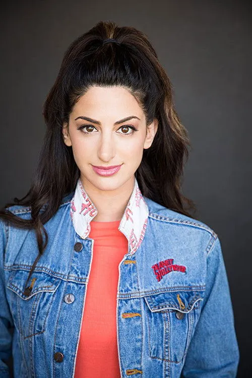 Ayden Mayeri photo