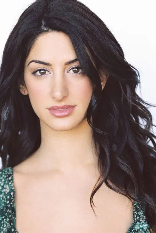 Ayden Mayeri photo
