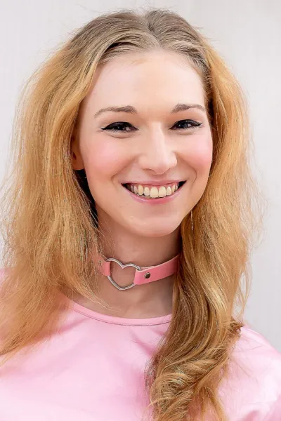 Ella Venus photo