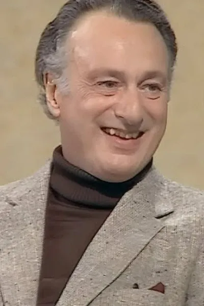 Paul Eddington photo