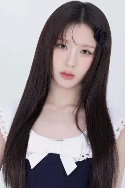 Heejin (Jeon Hee Jin) photo