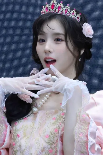 Heejin (Jeon Hee Jin) photo