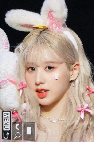 Heejin (Jeon Hee Jin) photo