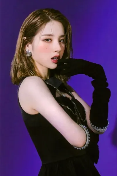 Heejin (Jeon Hee Jin) photo