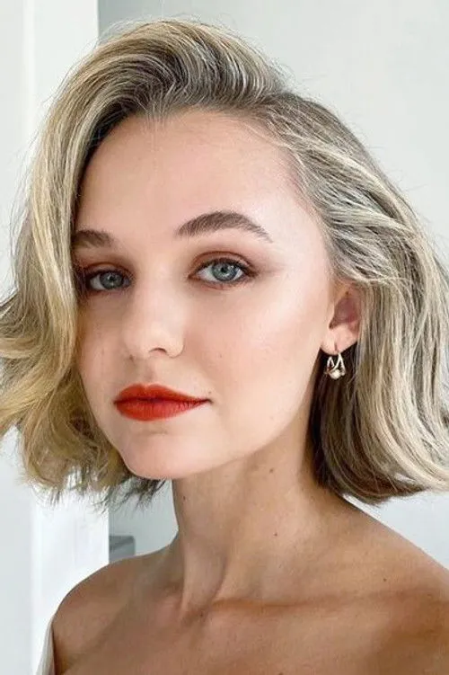 Madison Iseman photo