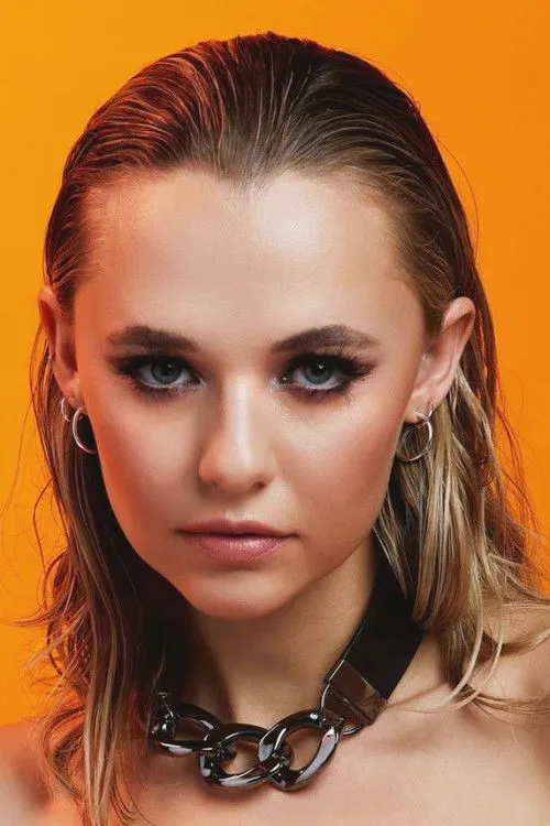 Madison Iseman photo