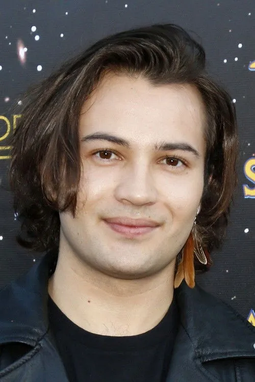 Taylor Gray photo