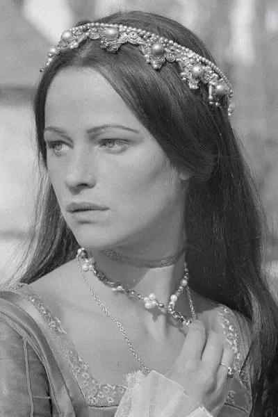  "Sibylla of Jerusalem" (a merging of Maria Comnena and Sibylla d'Anjou)