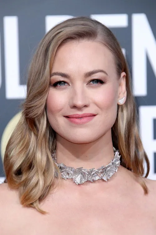 Yvonne Strahovski photo