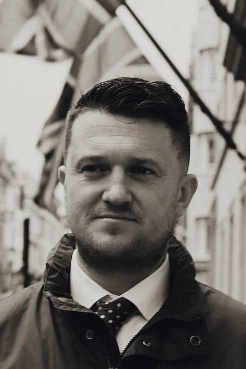 Tommy Robinson photo
