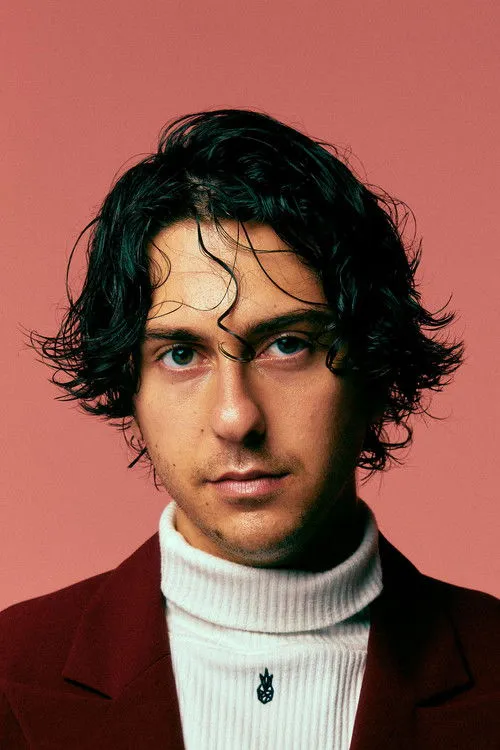 Alex Wolff photo