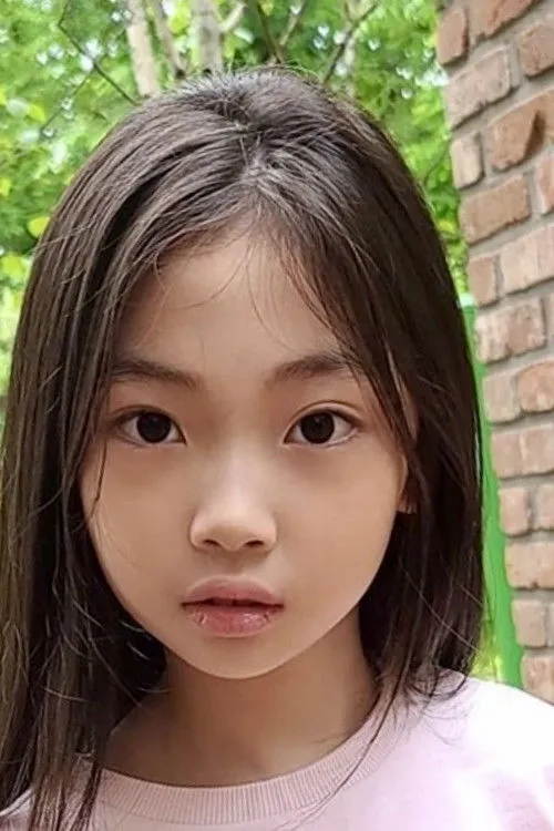 Kim Tae-yeon photo