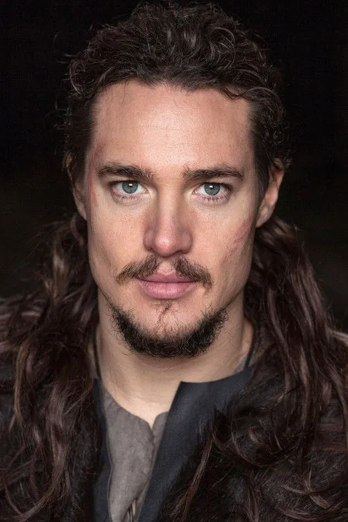 Alexander Dreymon photo