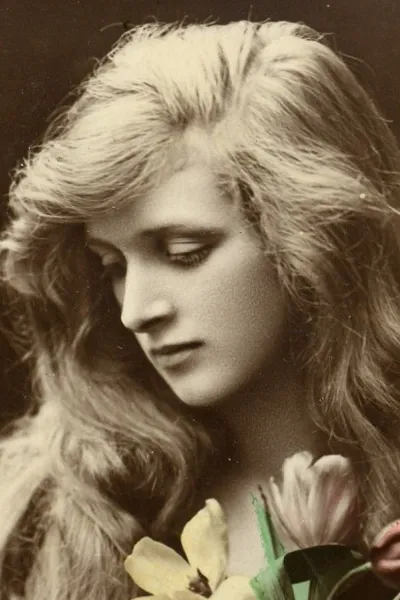 Gladys Cooper photo