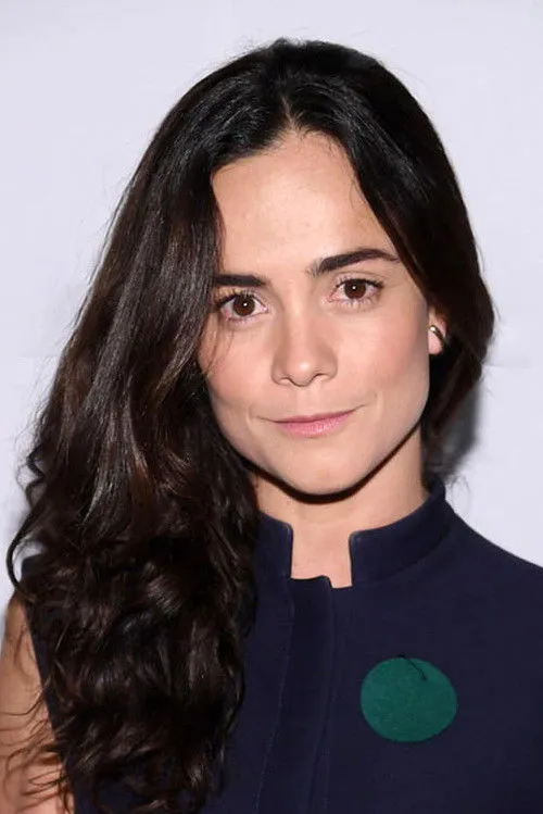 Alice Braga photo
