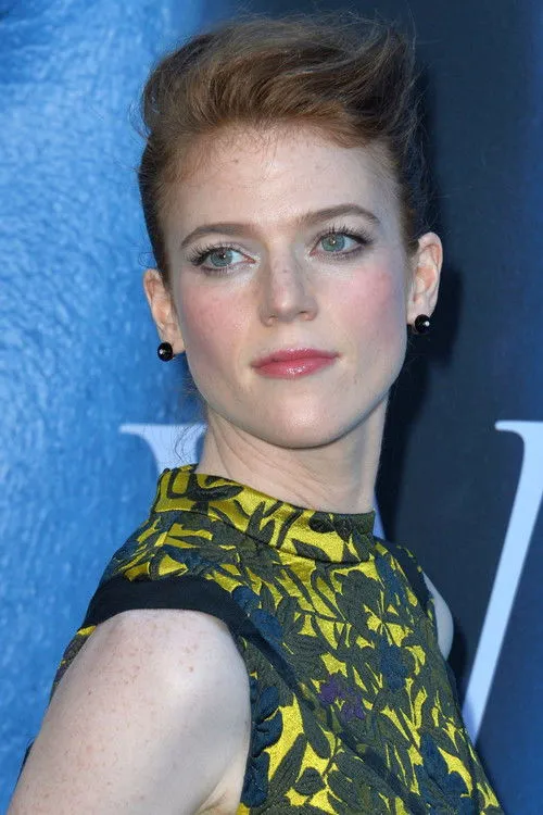 Rose Leslie photo