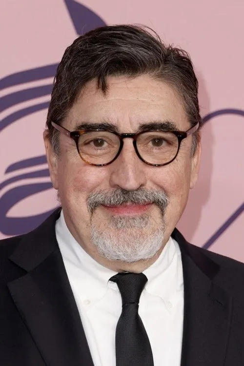 Alfred Molina photo