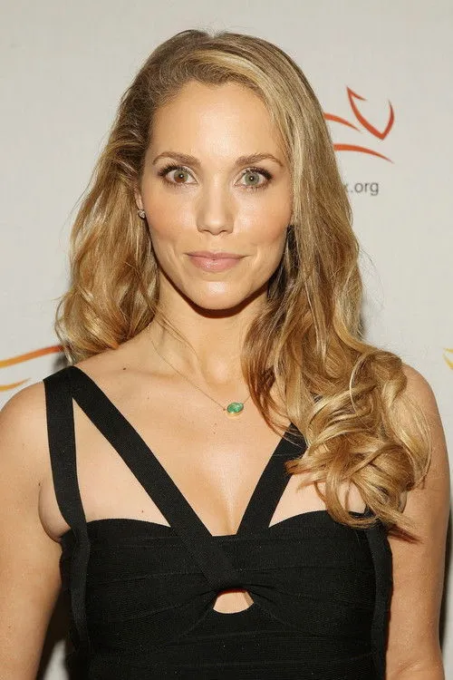 Elizabeth Berkley photo