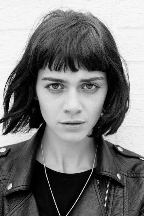 Emma Appleton photo
