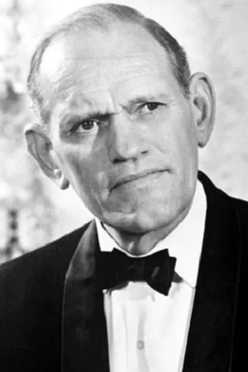 Harry Andrews photo
