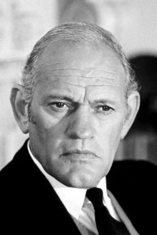 Harry Andrews