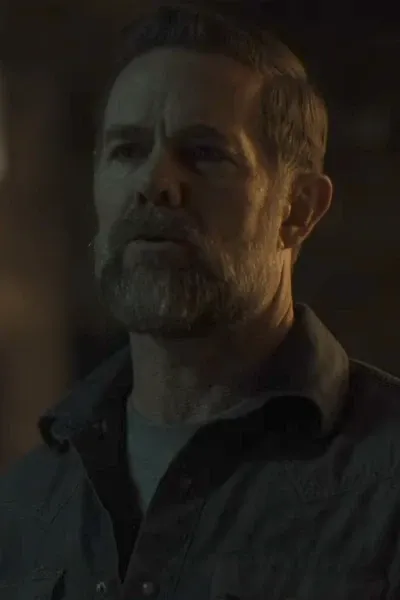 Garret Dillahunt