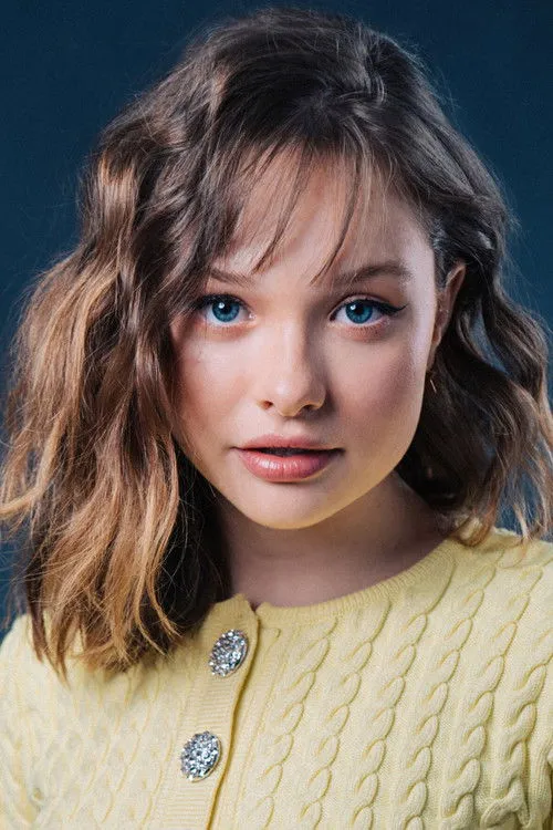 Zoe Colletti photo
