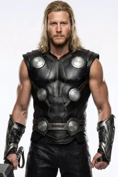 Tom Hopper photo