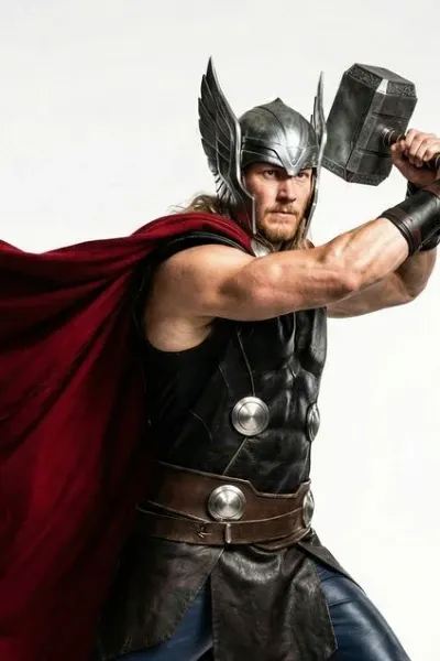 Tom Hopper photo