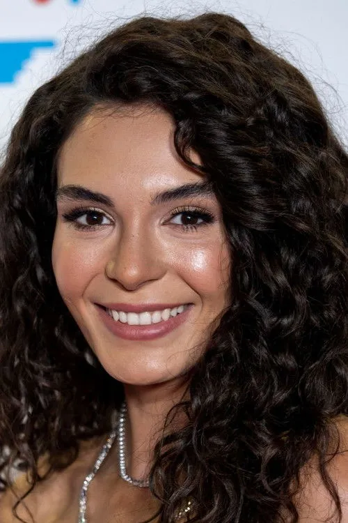 Ebru Şahin photo
