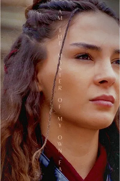 Ebru Şahin photo
