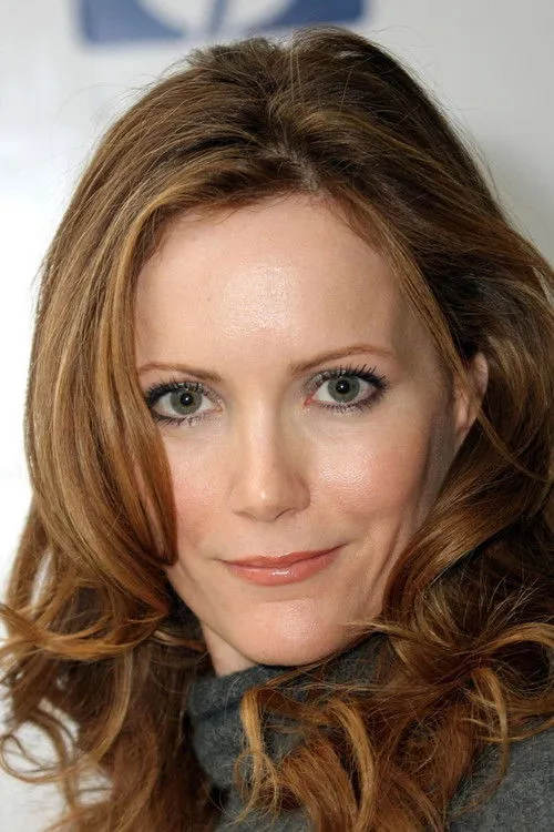Leslie Mann photo