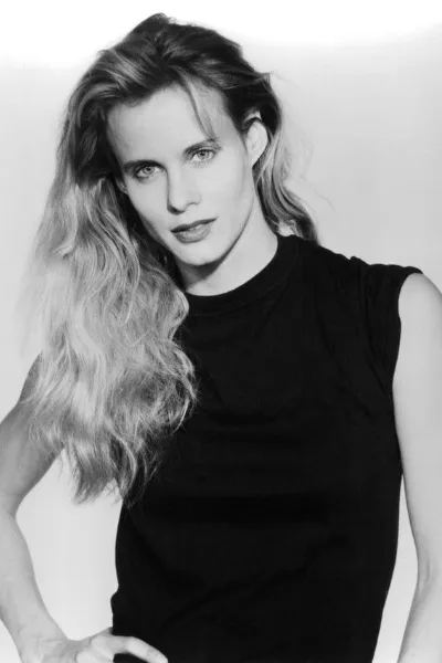 Lori Singer photo