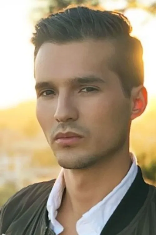 Memo Aponte photo
