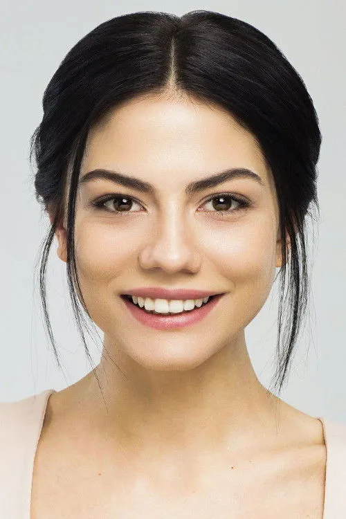 Demet Özdemir photo
