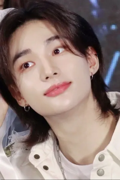 Hyunjin photo