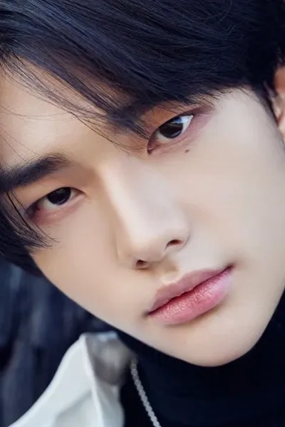 Hyunjin photo